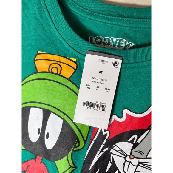 NWT Looney Tunes Women's Size Medium Green I'm The Boss Graphic Tank Top - Picture 3 of 4
